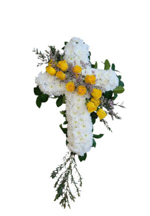 Aranjament cruce cu trandafiri galbeni